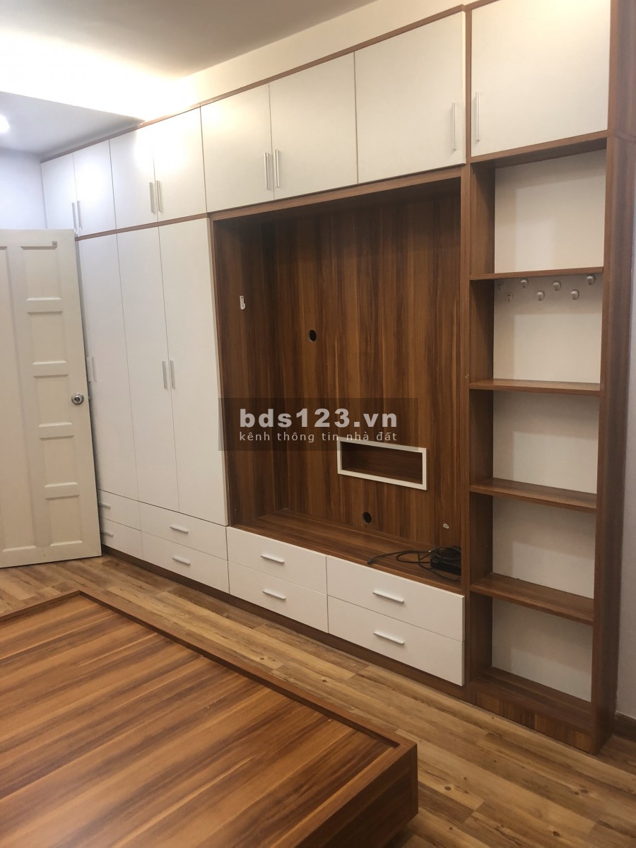 Bán nhà ngay ngã tư Phan Đăng Lưu, Phan Xích Long, Quận Phú Nhuận