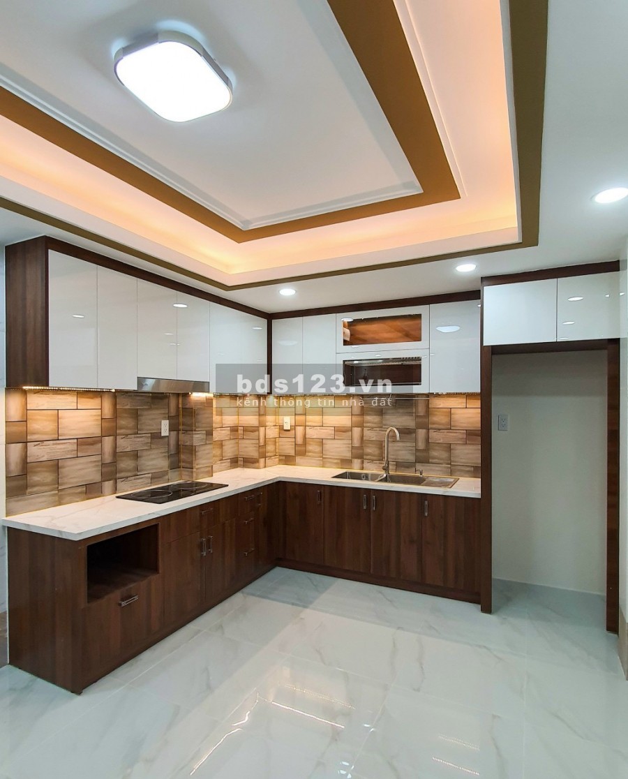 Cấn bán gấp nhà xây mới mặt tiền Nguyễn Lâm, Quận 10, dtsd…