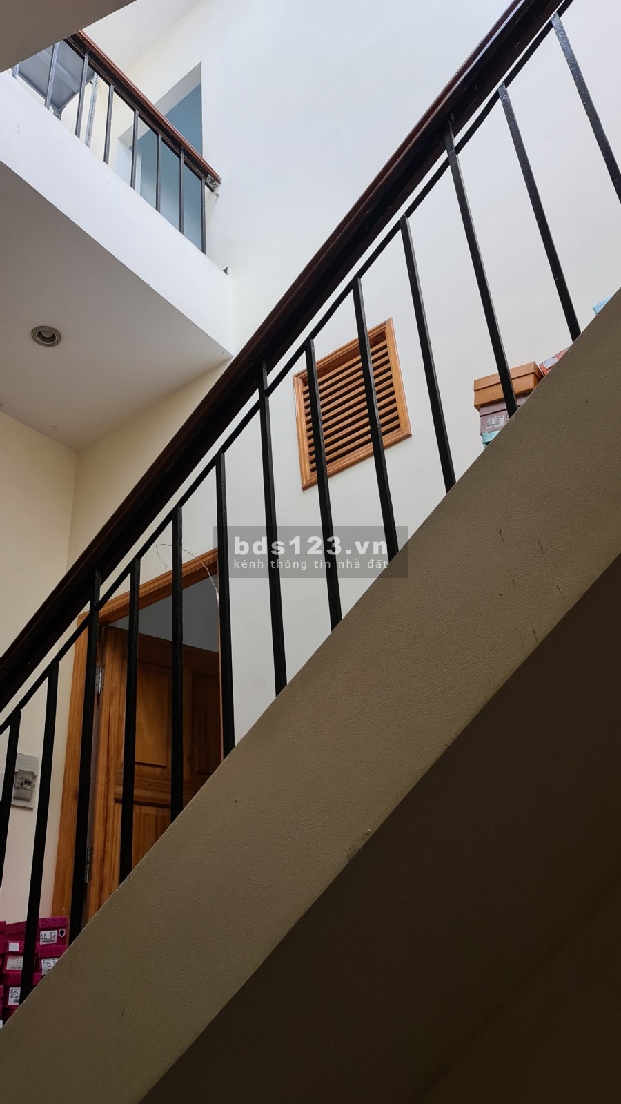Nhà nguyên căn 5*20 3 tầng giá rẻ hơn thị trường 30% LH 0938 612 666 ANH EM GROUP