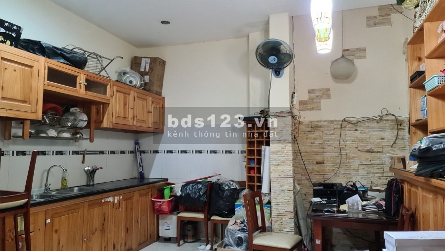 Nhà nguyên căn 5*20 3 tầng giá rẻ hơn thị trường 30% LH 0938 612 666 ANH EM GROUP