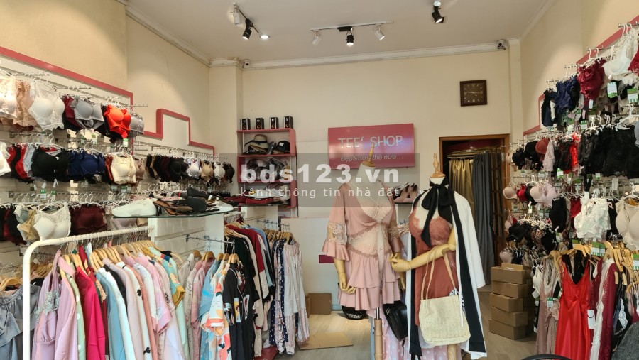 Nhà nguyên căn 5*20 3 tầng giá rẻ hơn thị trường 30% LH 0938 612 666 ANH EM GROUP