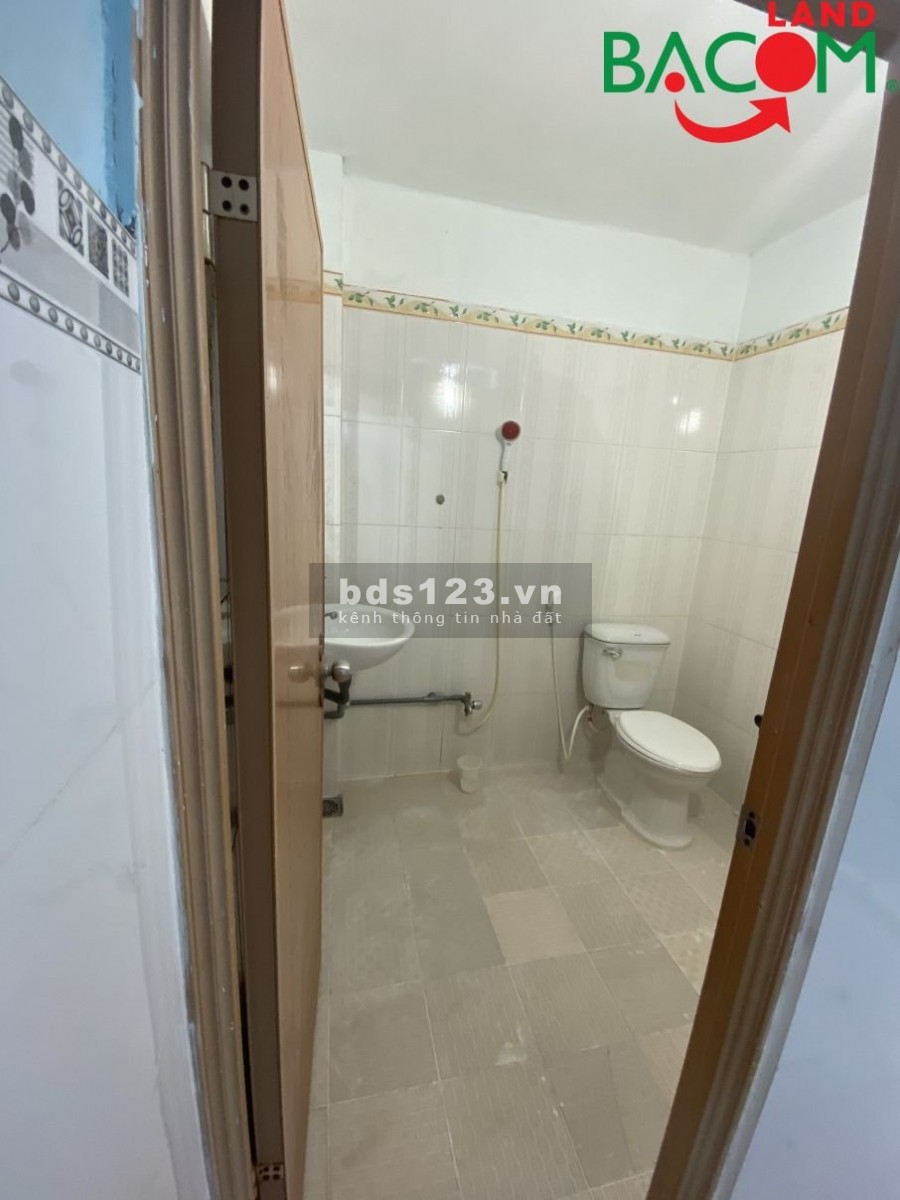 Bán nhà cấp 4 SHR ngay mần non hoàng yến Trảng dài giá chỉ 1ty550