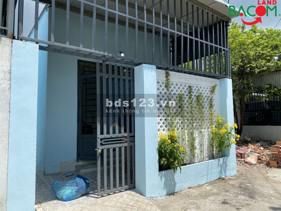 Bán nhà cấp 4 SHR ngay mần non hoàng yến Trảng dài giá chỉ 1ty550