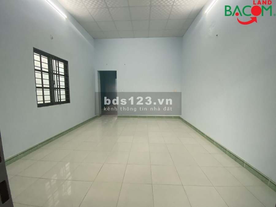 Bán nhà cấp 4 SHR ngay mần non hoàng yến Trảng dài giá chỉ 1ty550
