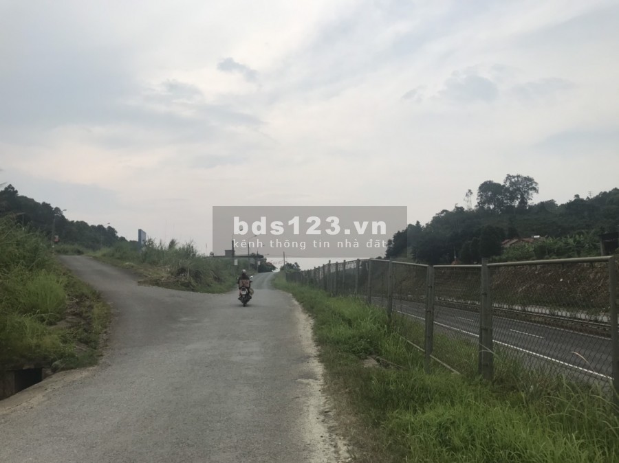 Bán đất nhà vườn giá rẻ trung tâm thành phố tại Đồng Tuyến, thành phố Lào Cai
