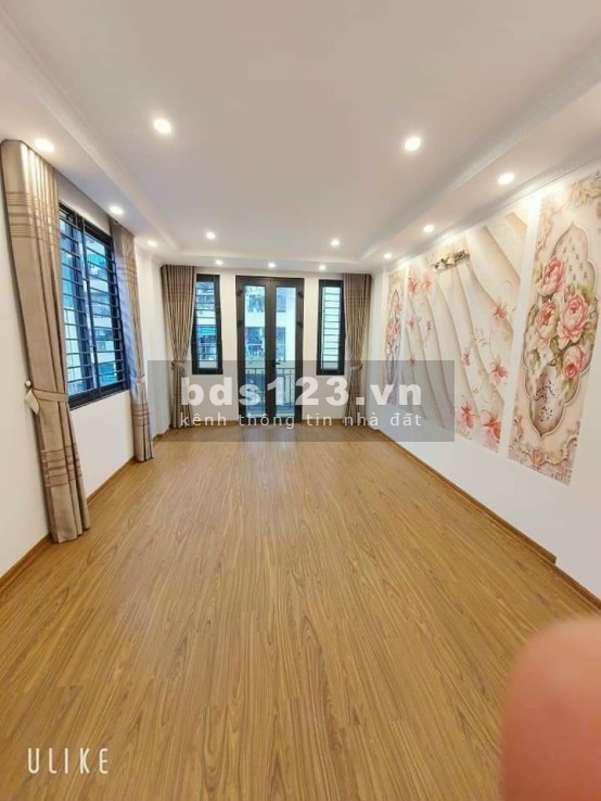 Bán nhà đường Trường Chinh 7 tầng, Gara oto, Thang máy.