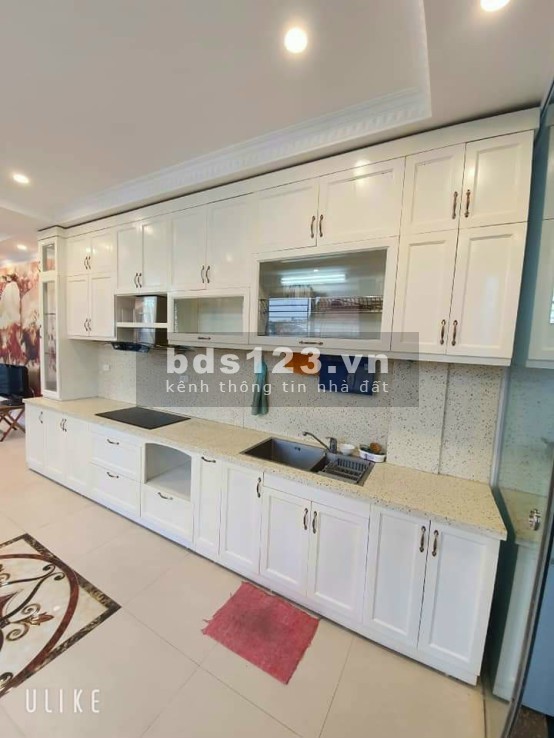 Bán nhà đường Trường Chinh 7 tầng, Gara oto, Thang máy.