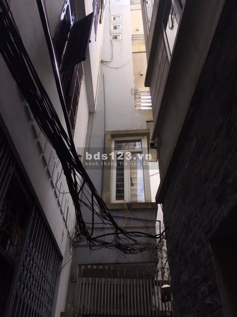 Bán nhà đẹp ở luôn ngõ Thịnh Hào 3, dt 38m2 x 5 tầng giá 3,8 tỷ. LH 0869381258