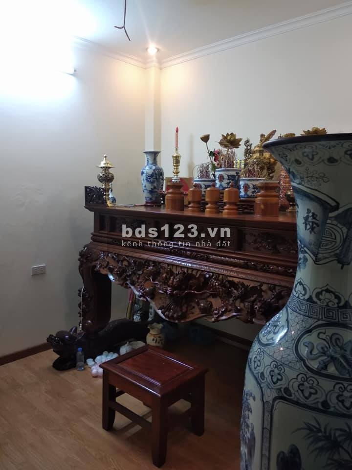 Bán nhà ngõ 302 đường Láng 4 tầng x 45m2 giá 3,8 tỷ. LH 0912442669