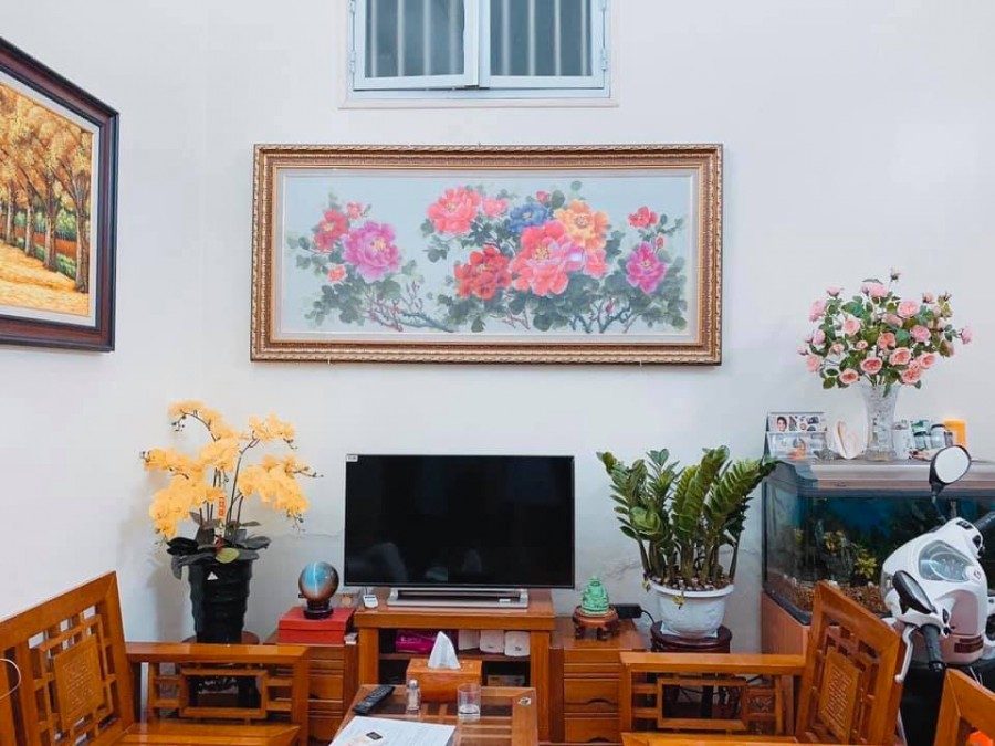 Nhà đẹp, ô tô qua Hoàng Hoa Thám, DT 38m2*3T, giá 5.5 tỷ.