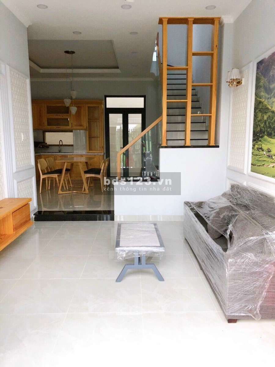 Tôi bán gấp nhà 1T1L 72m2 HXH đường Xuân Thới 2, Hóc Môn, giá 900 tr, SHR