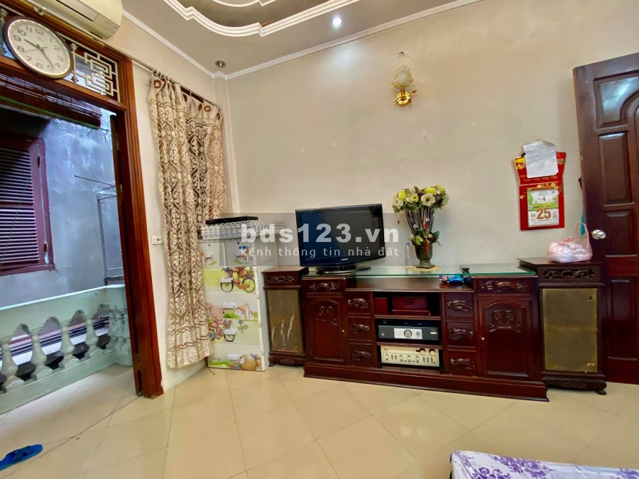 Bán nhà Trung Tả an sinh đỉnh 45m2,5 tầng, 3.8tỷ,mua 1 được 2