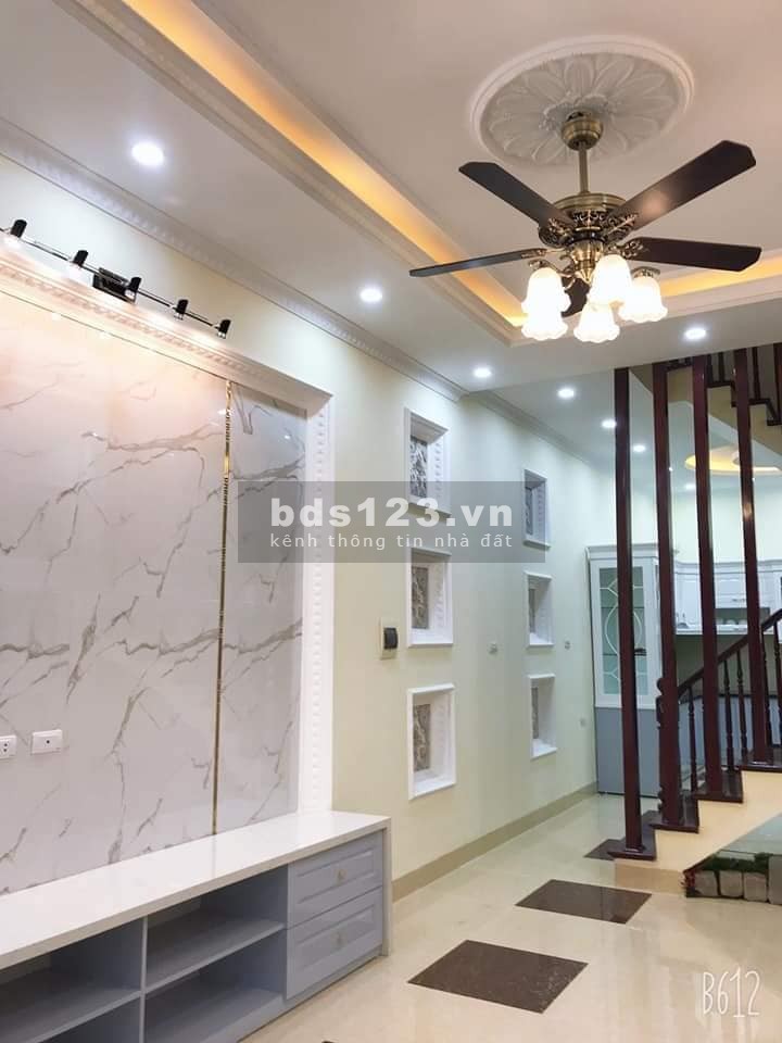 Chỉ với 3.9 tỷ bạn đã sở hữu ngay nhà đẹp Phố Trích Sài cách Hồ Tây chưa đến 100m