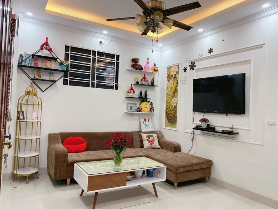 Nhà đẹp siêu xinh Ngô Gia Khảm, hàng xóm Bến xe Gia Lâm MT 8m chỉ 3,2 tỷ