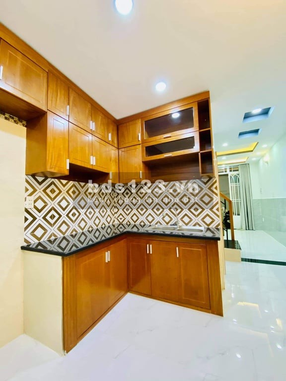 Nhà cần bán gấp hạ chào tiếp tục Bạch Đằng 5 tỷ.