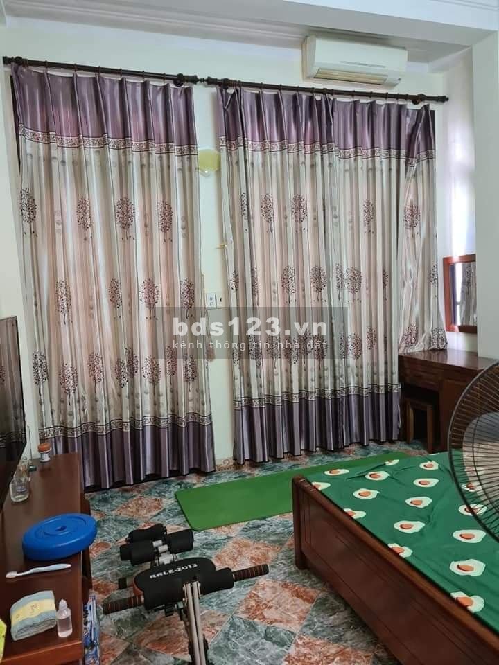 Bán nhà Bạch Mai, 42m, 5T, Nhà siêu đẹp, Kinh Doanh, chỉ hơn 4 tỷ, LH: 0877771009
