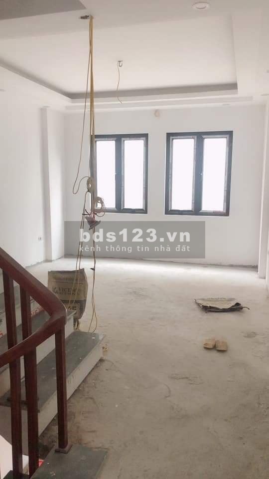 Nhà phân lô, phố Định Công, 5 tầng xây mới giá chỉ ngót 4 tỷ