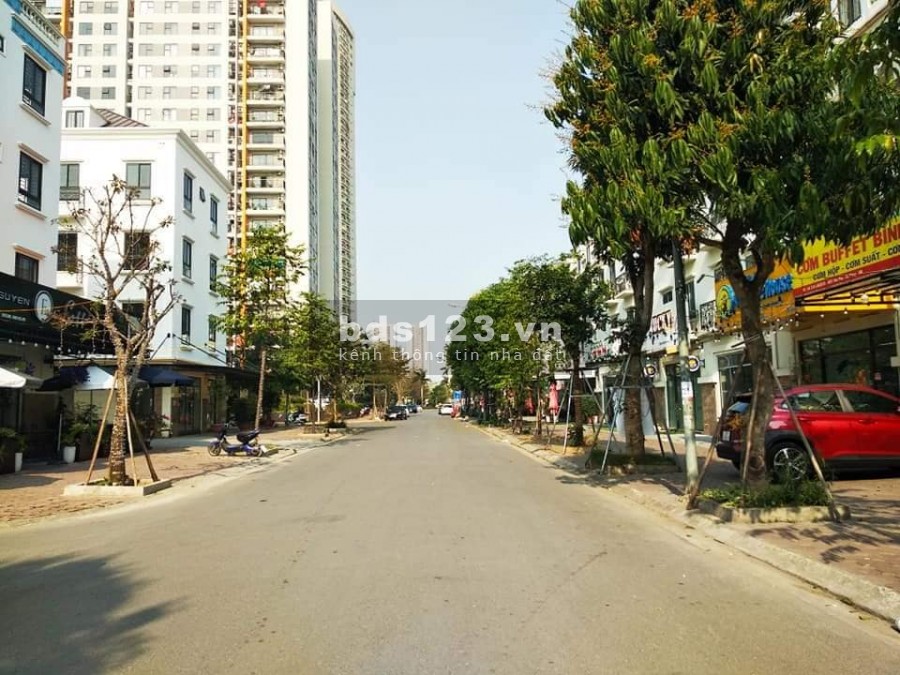 Bán nhà Thanh Liệt ô tô tránh, ô tô vào nhà, kinh doanh cực tốt 60m2, mt5m, giá 4.2 tỷ