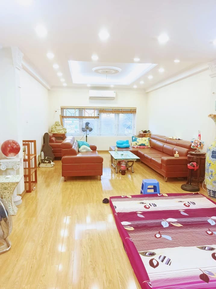 Mặt phố kinh doanh sầm uất Long Biên 79m2, đường trước nhà 4 ô tô tránh 7 tầng thang máy hiện đại