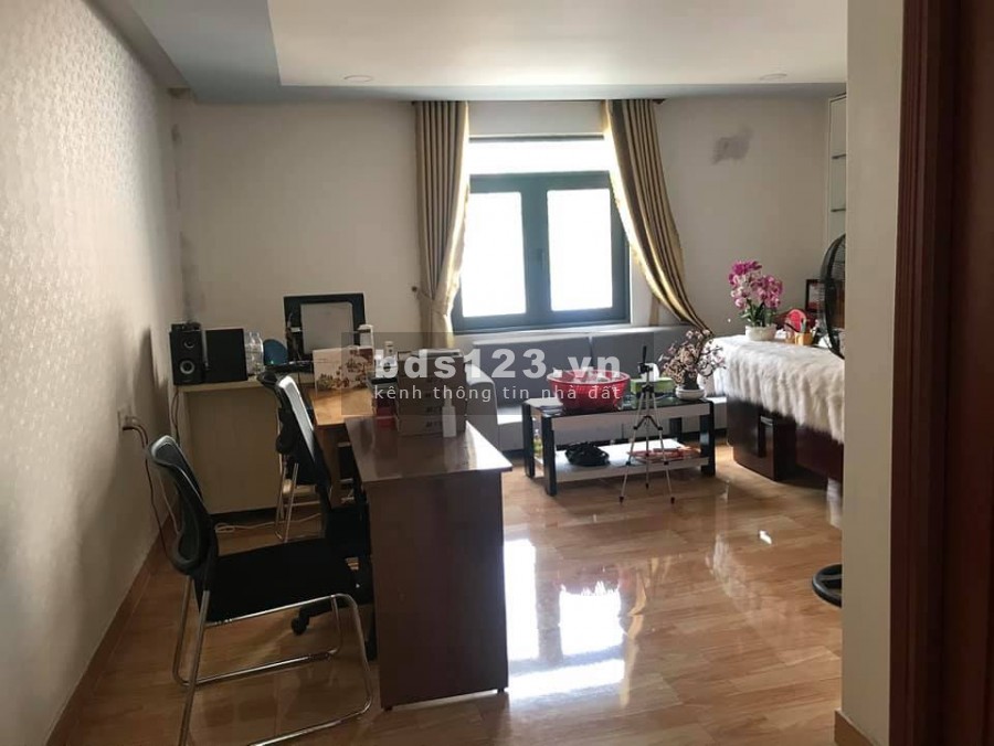 SIÊU PHẨM CỰC ĐẸP ĐƯỜNG TO, XE HƠI ĐUA NHAU (DT 100M) GIÁ CHỈ 8.7TỶ