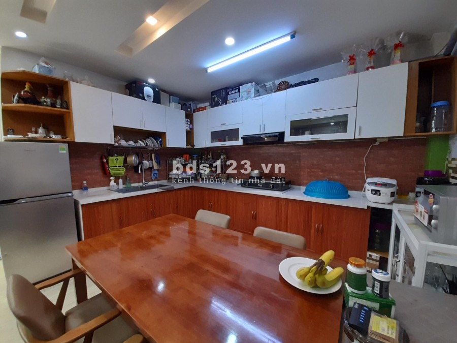 Nhà sát mặt tiền đường lớn, diên tích khủng 100m2, 2 tầng, hẻm Nguyễn Văn Khối, Gò Vấp
