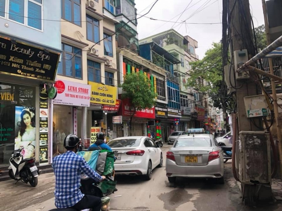 Mặt phố vỉa hè rộng. kinh doanh đỉnh cao, Mỗ Lao, Quận Hà Đông, 5 tầng, nhỉnh 5 tỷ