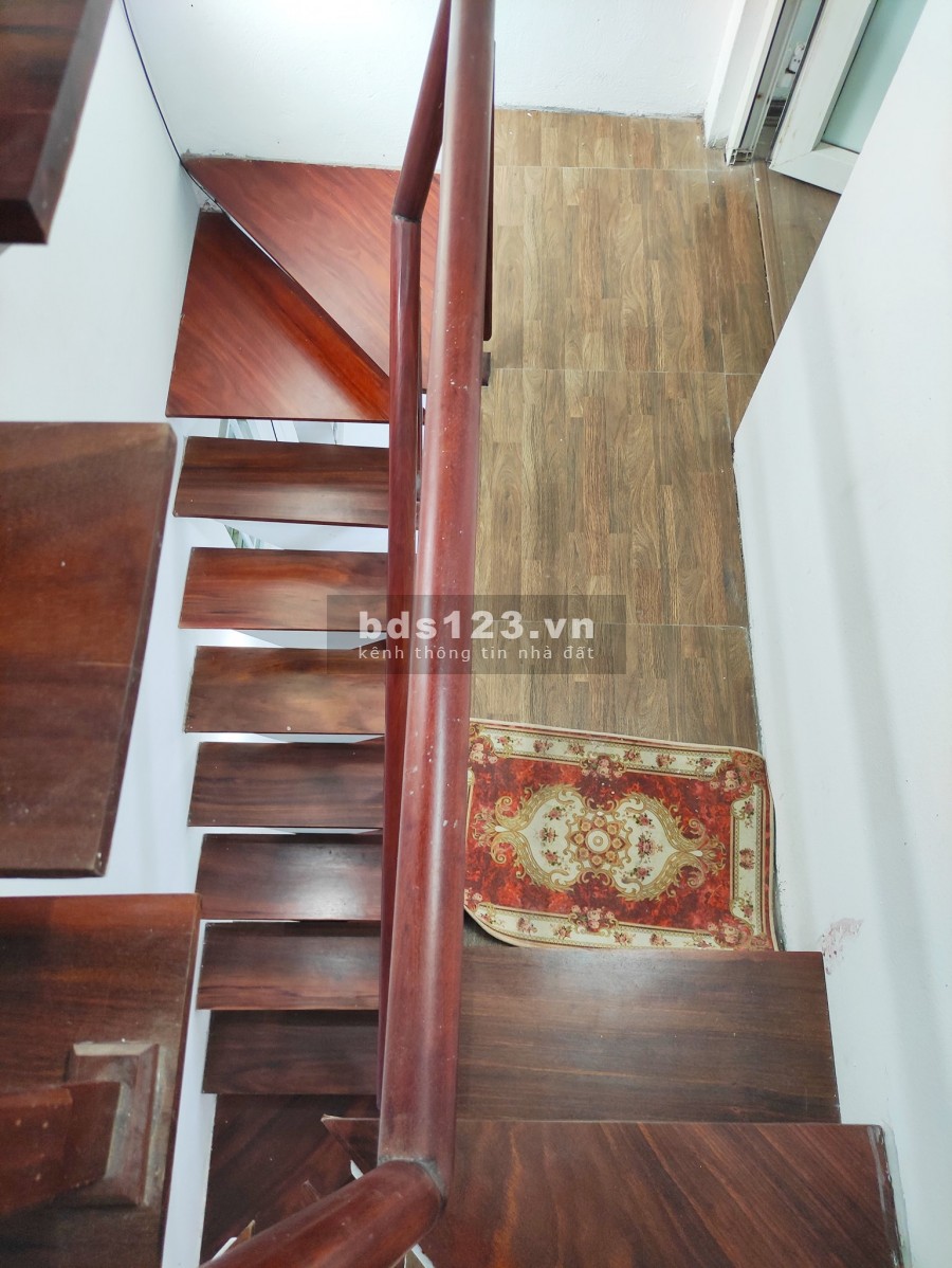 Nhỉnh 2 tỷ nhà Bạch Mai 5 tầng đẹp, gần hồ, pháp lí đầy đủ