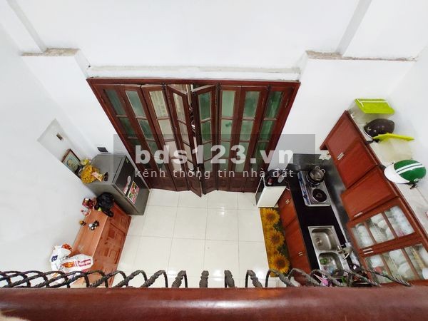 Nhỉnh 2 tỷ nhà Bạch Mai 5 tầng đẹp, gần hồ, pháp lí đầy đủ