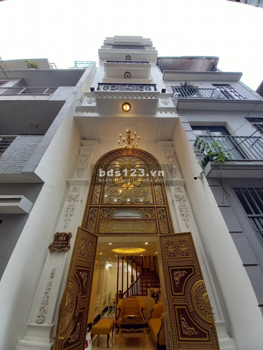 Long Biên Nguyễn Sơn Nhà đẹp như Biệt Thự dt 45m2, 5 tầng, 6 tỷ