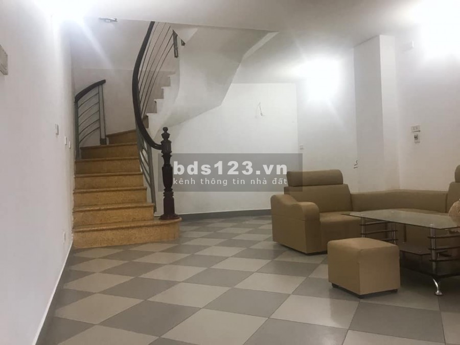 Bán nhà đường 19/5 Quận Hà Đông 34m2, 3 tầng đúc 4 mét mặt, Giá chưa đến 3 tỷ