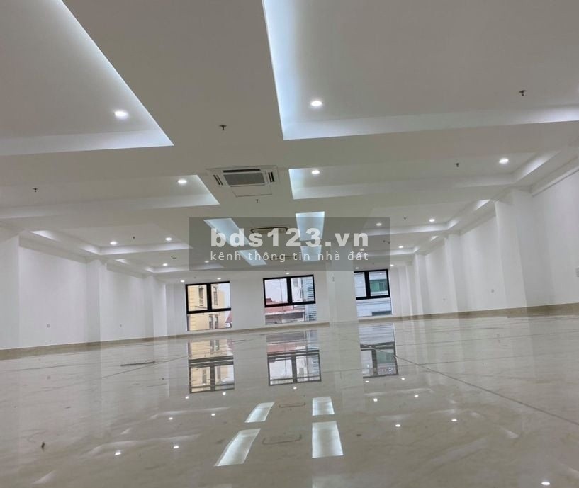 Cho thuê nhà khu phân lô hoàng cầu nguyễn lương bằng đống đa diện tích 65m2 x 5 tầng.