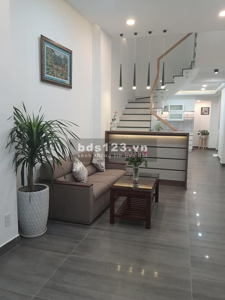 Bán Nhà Phố Đường Lê Quang Định Quận Gò Vấp. DT: 72m2. LH: 0932.155.399.