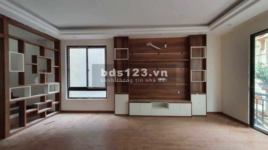 Bán 11 căn nhà phân lô mới 100% trung tâm Q. Cầu Giấy, giá chỉ từ 4-5 tỷ!