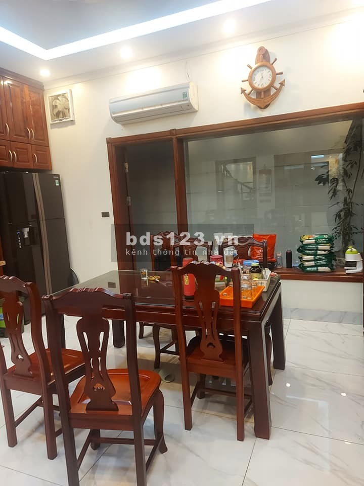 Khu Đấu Giá Giang Biên, 110m2 MTx5.2m 5T Long Biên