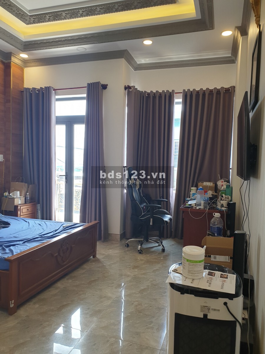 Nhà mặt tiền 4,3x15m, hẻm xe hơi, đường Huỳnh Tấn Phát, Tân Thuận Đông Quận 7 Giá 5.5 tỷ TL