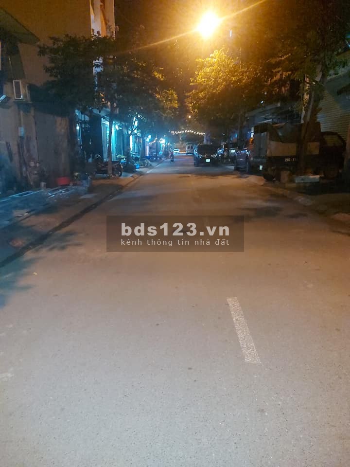 Khu Đấu Giá Giang Biên, 110m2 MTx5.2m 5T Long Biên