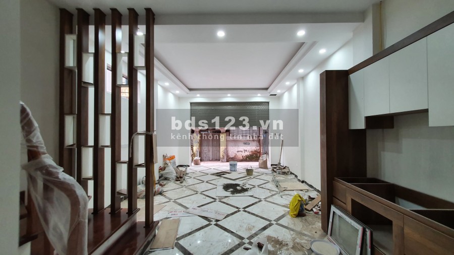 Bán 11 căn nhà phân lô mới 100% trung tâm Q. Cầu Giấy, giá chỉ từ 4-5 tỷ!