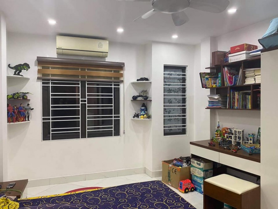 Mặt phố vỉa hè rộng. kinh doanh đỉnh cao, Mỗ Lao, Quận Hà Đông, 5 tầng, nhỉnh 5 tỷ