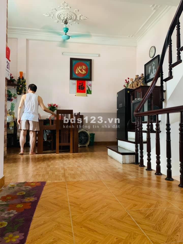 Bán nhà phân lô( lô góc) 2 mặt ngõ Chùa Láng,1194 Láng, 55m2 *5T, Ôtô tránh, kinh doanh.
