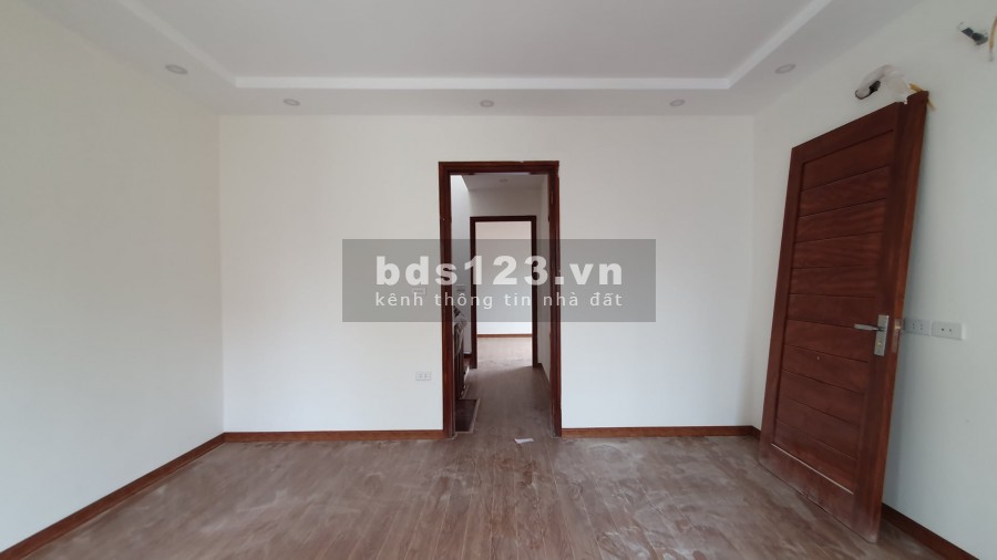 Bán 11 căn nhà phân lô mới 100% trung tâm Q. Cầu Giấy, giá chỉ từ 4-5 tỷ!