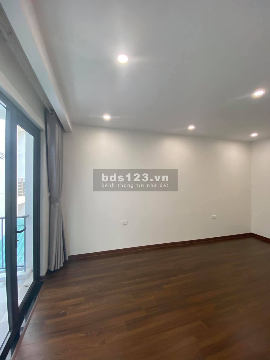 Hòa Bình 7, Nhiều tiện ích, MT 4m, giá 3.6 tỷ, vào ở ngay