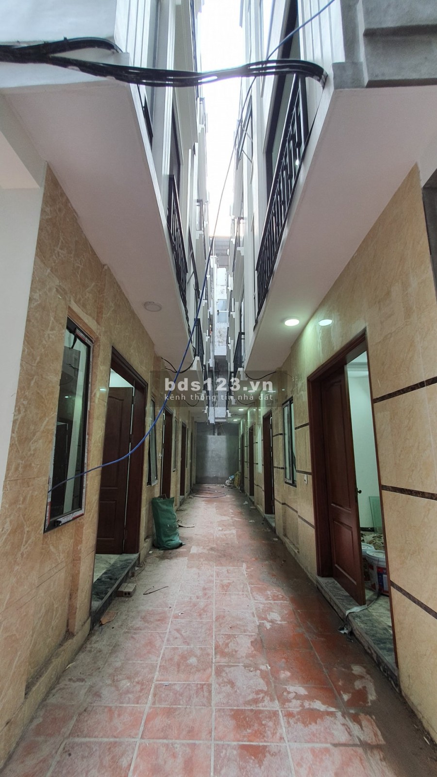 Bán 11 căn nhà phân lô mới 100% trung tâm Q. Cầu Giấy, giá chỉ từ 4-5 tỷ!