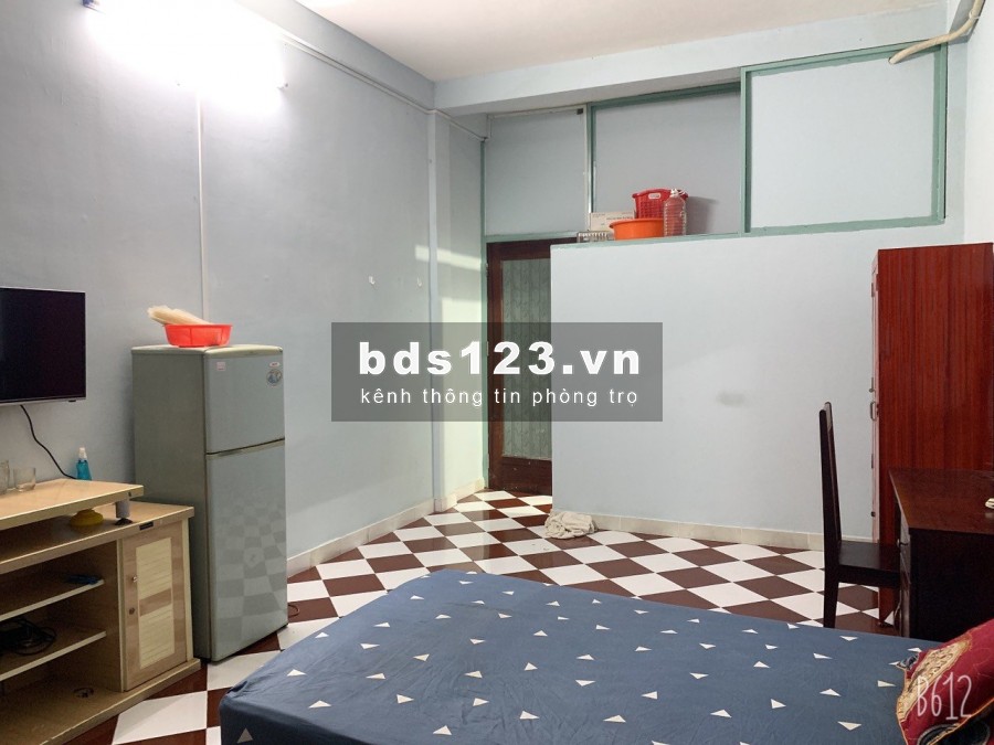 Cho thuê phòng trọ đầy đủ nội thất giá rẻ Phú Nhuận ở mặt tiền đường Phan Đình Phùng