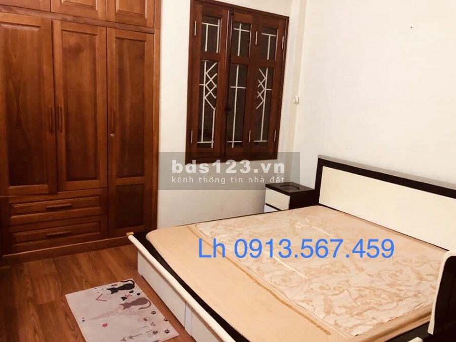 Vài bước ra phố nhà đẹp 100% nội thất gỗ Lim ô tô đỗ cửa Giá 5.2 tỷ