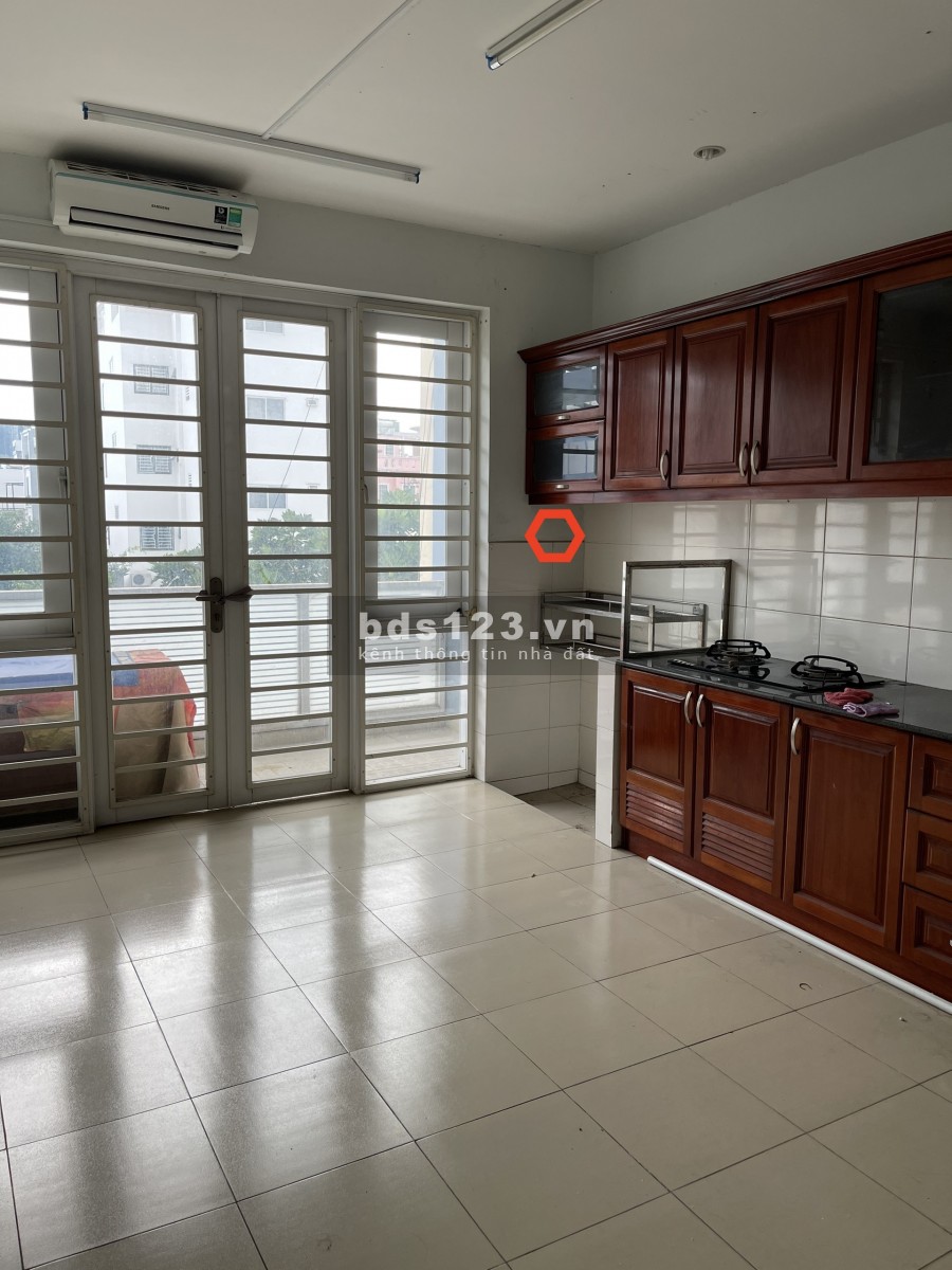 HXT Đinh Bộ Lĩnh 4x20m trệt, 2lầu, 4pn. Full máy lạnh. Chỉ 19tr/th.
