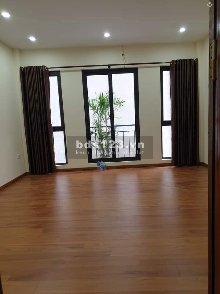 Bán nhà Võ Chí Công, 35m2 x5T, MT 5m siêu thoáng, cách ngõ ô tô 5m