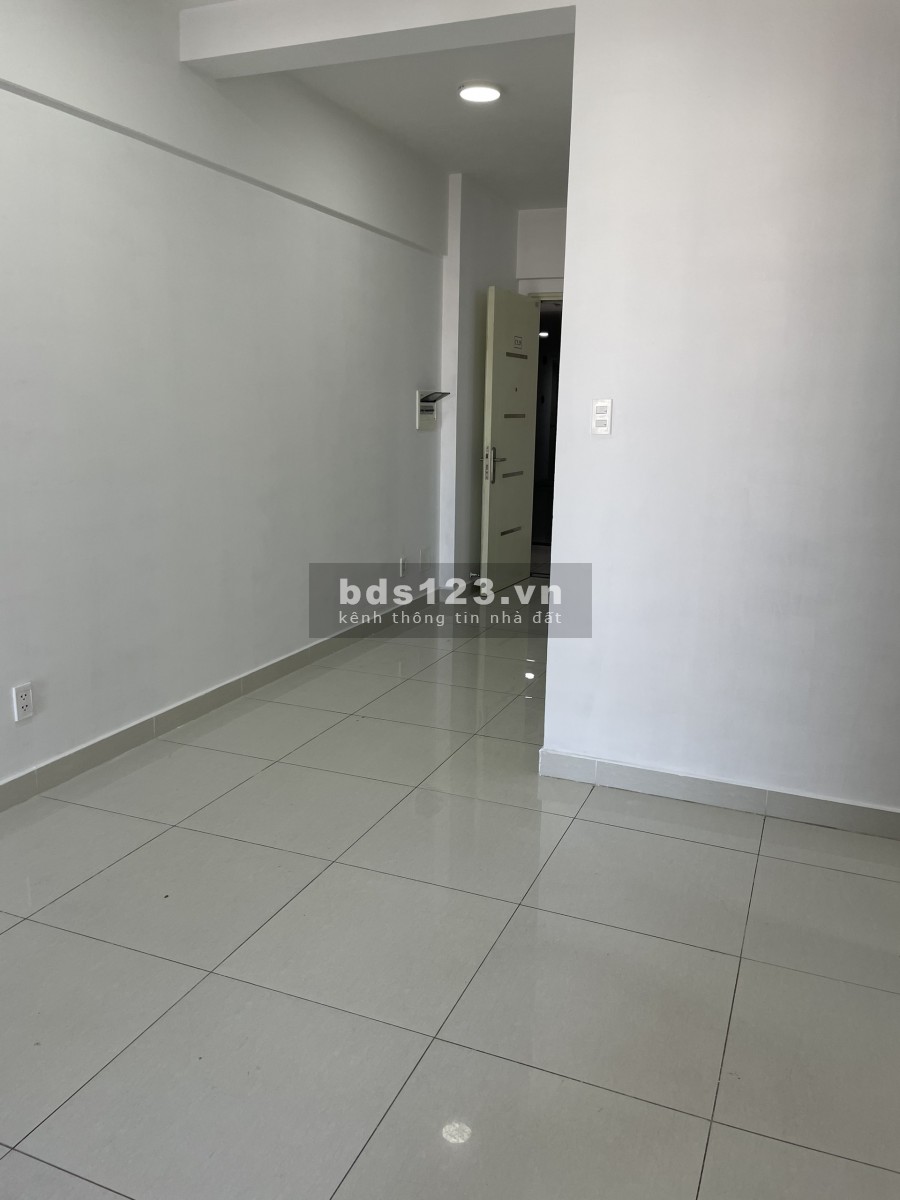 Em còn 2 căn hộ Prosper Plaza 54m2, 65m2 nhà trống cần cho thuê