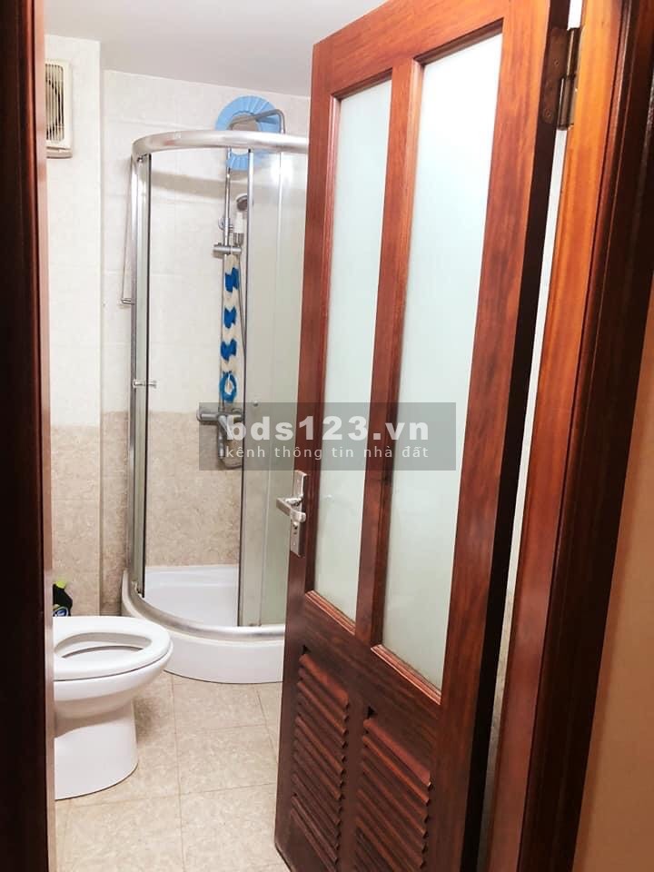 Vài bước ra phố nhà đẹp 100% nội thất gỗ Lim ô tô đỗ cửa Giá 5.2 tỷ
