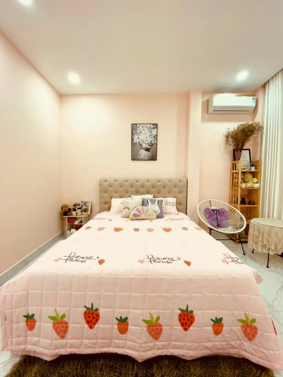 Mặt tiền 211 Thích Quang Đức 5 tầng, dt 61m2, Quận Phú Nhuận, lh 0898927979