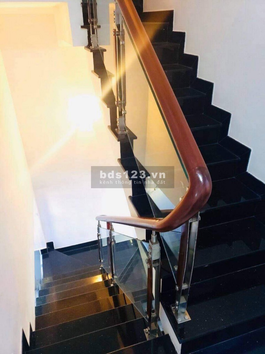 Bán nhà Quận Bình Thạnh 45M2 Đường Xô Viết Nghệ Tĩnh Phường 25 4 Tầng giá 5.7 tỷ
